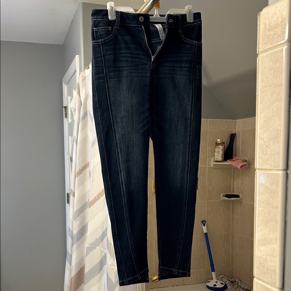 HALARA Women's Skinny Jeans - Dark Blue size small New, no tags.  Very stretchy!